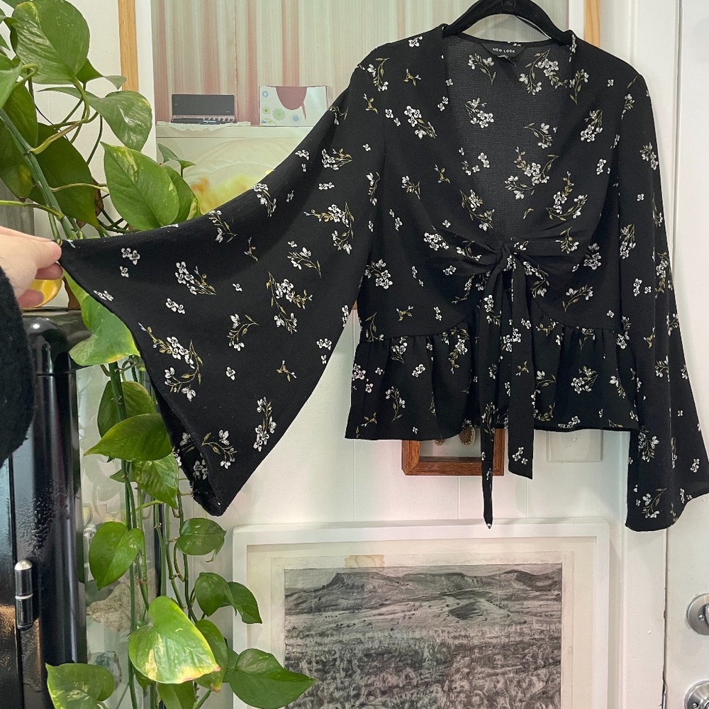 New Look Bell Sleeve Tie-Front Blouse